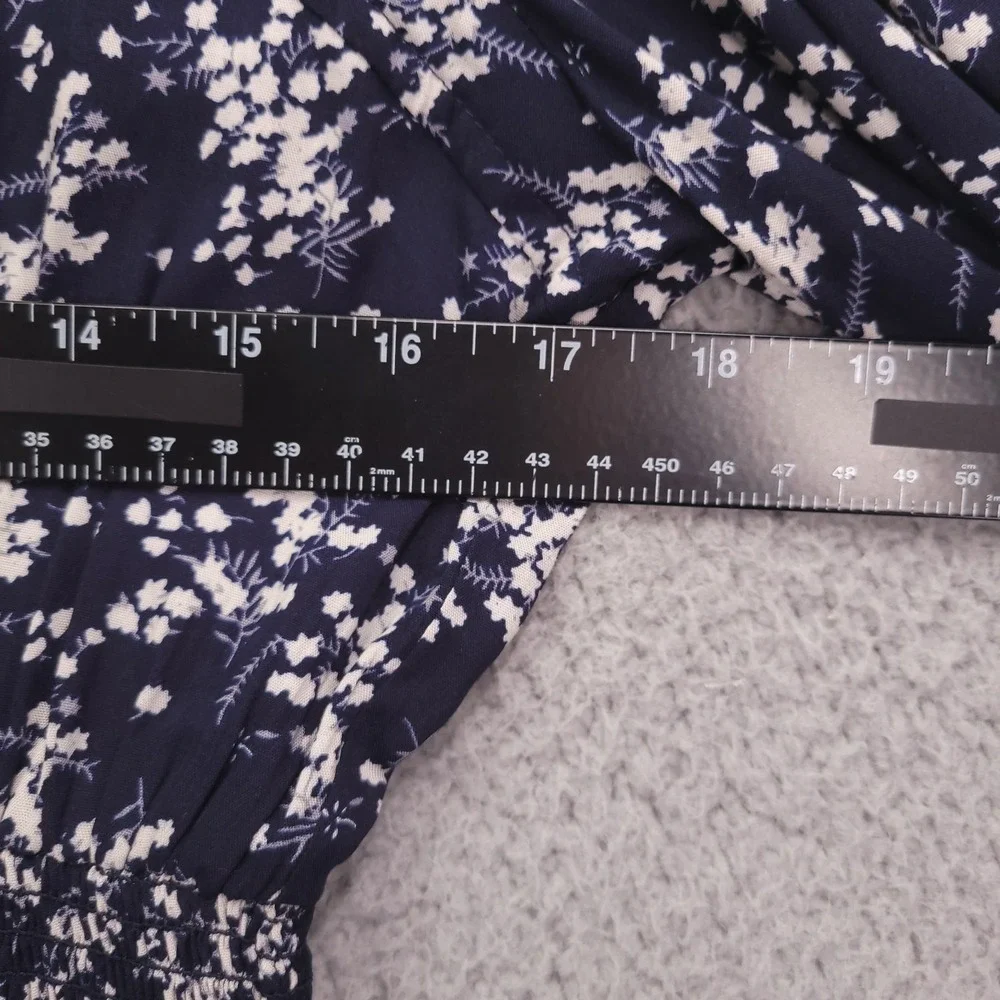 GRADE & GATHER Top Size LARGE Remmi Navy Blue Floral Smocked fab'rik NEW - Picture 9 of 16